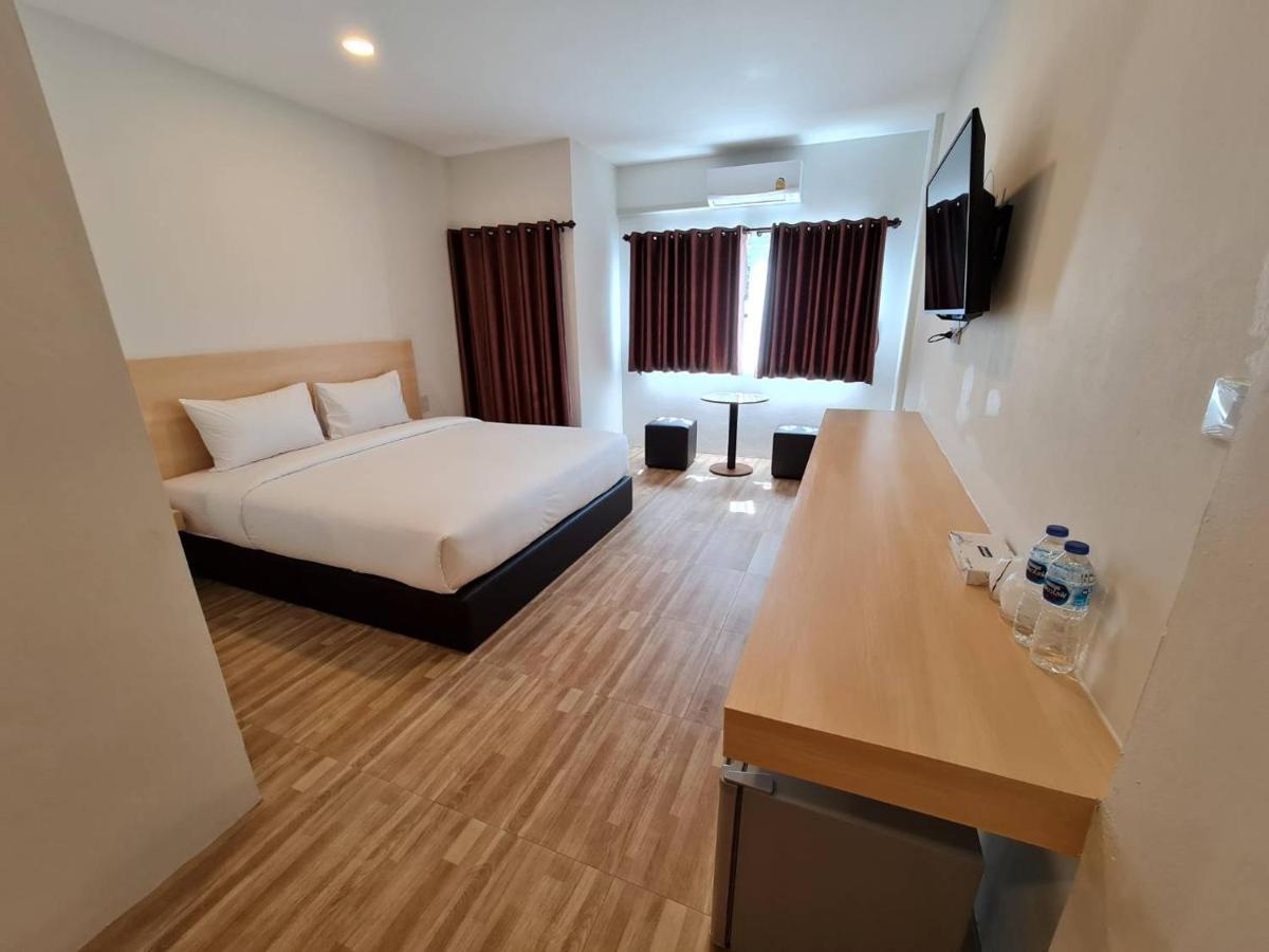 The Charlotte Smart Hotel Lop Buri 외부 사진