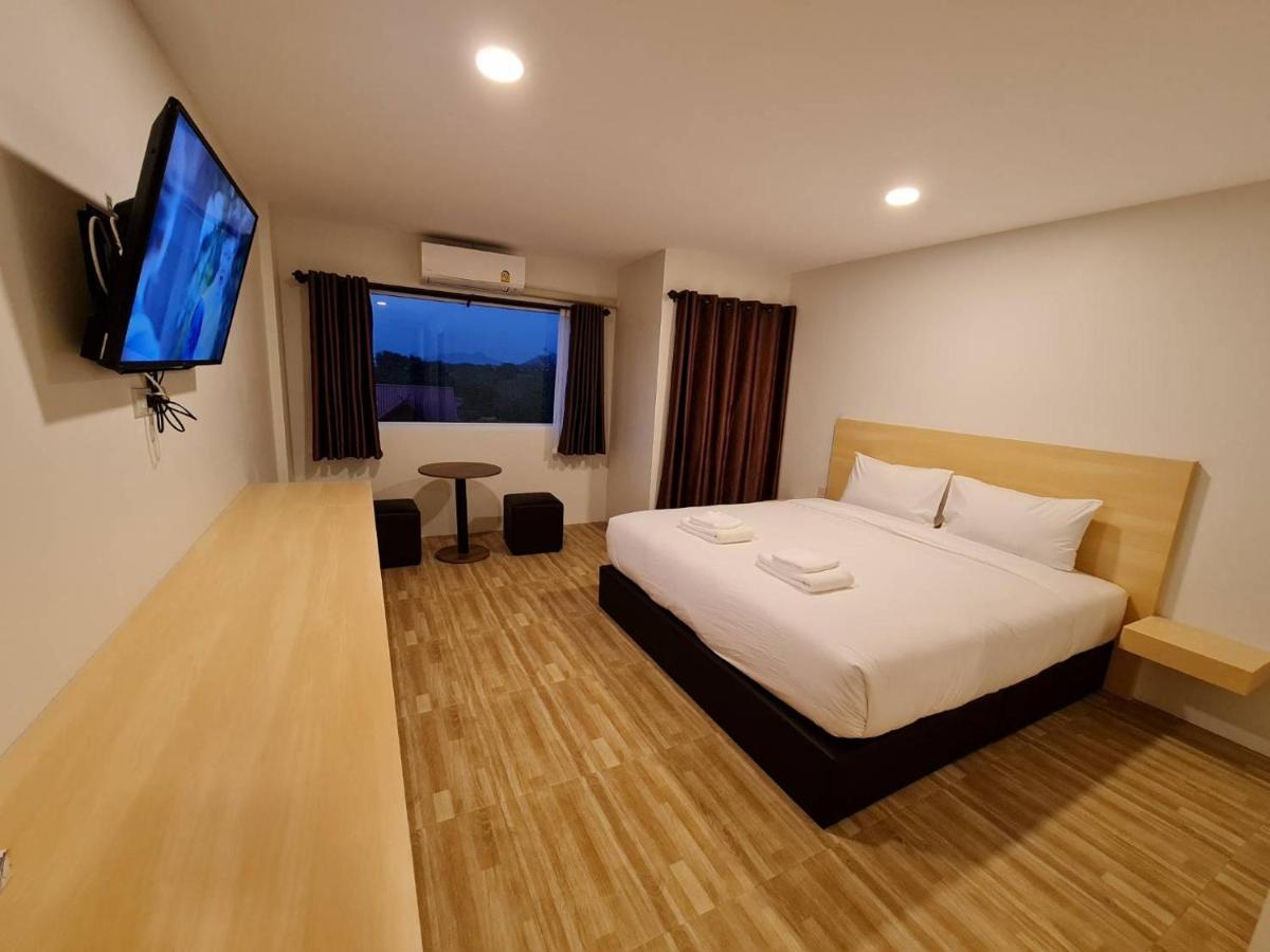 The Charlotte Smart Hotel Lop Buri 외부 사진