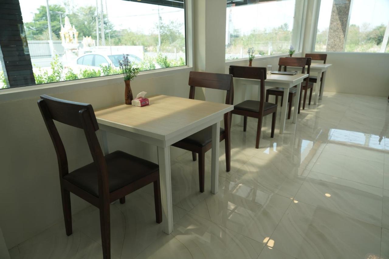 The Charlotte Smart Hotel Lop Buri 외부 사진