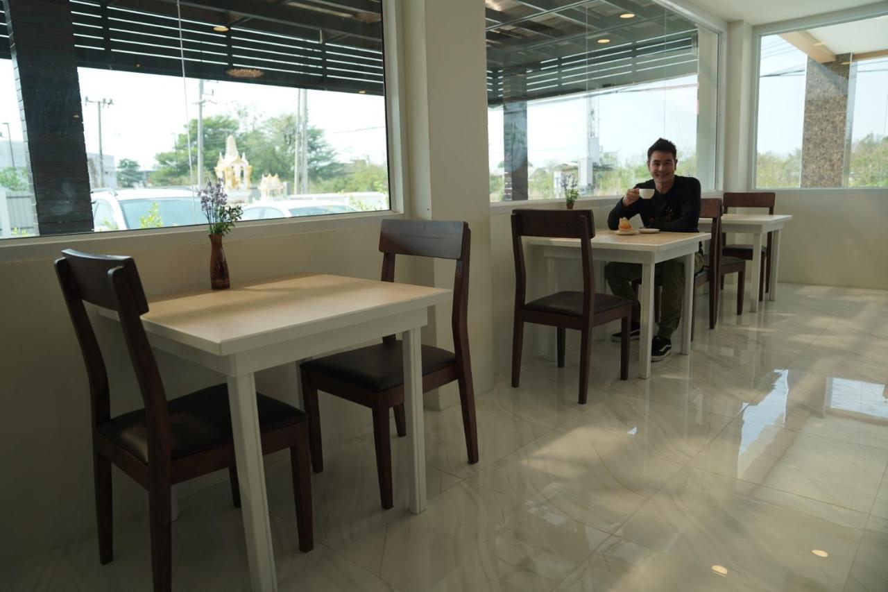 The Charlotte Smart Hotel Lop Buri 외부 사진